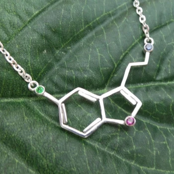 Serotonin eller Dapomine Kærlighed Molekyle Halskæde - Videnskab Kemi, Biologi Læge Nørd Nørd Geekery Biologi Valentine Jul