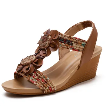 Retro kvinders sko sommeren 2021 nye sandaler til kvinder Europæiske andAmerican casual fashion ord med mid-hældning hæl Store size36-42